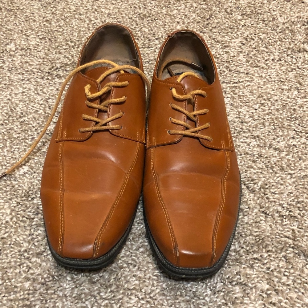 Deer Stags Tan Oxford Men’s Shies, Size 9